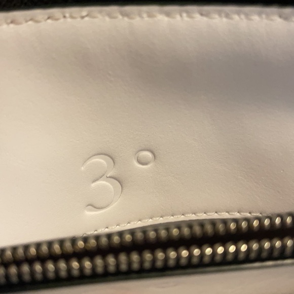 Delaroq White Crossbody Purse - Picture 6 of 7